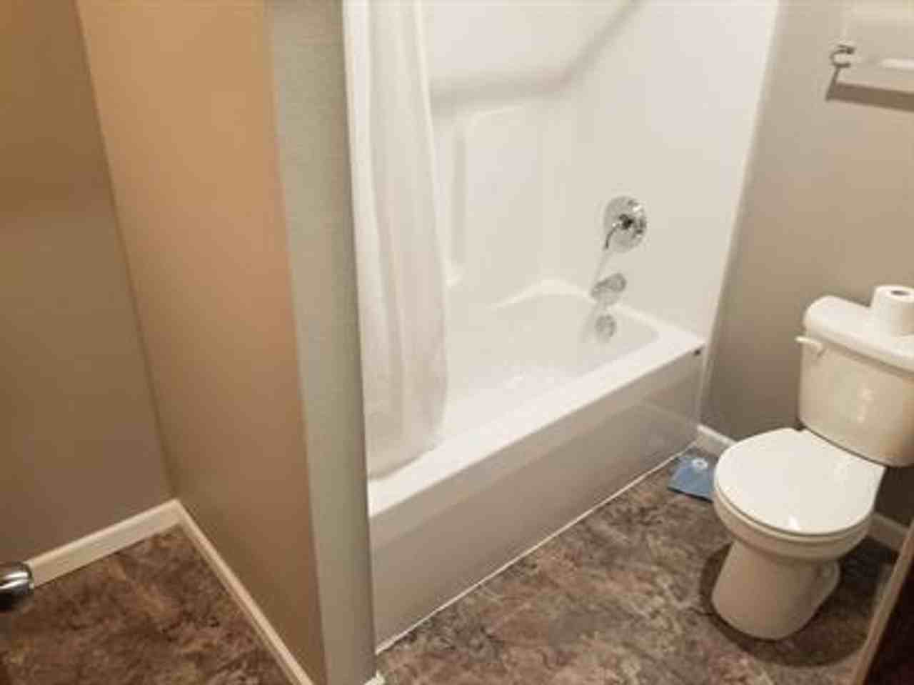 Woodland Heights Apartments - Photo 7 of 20