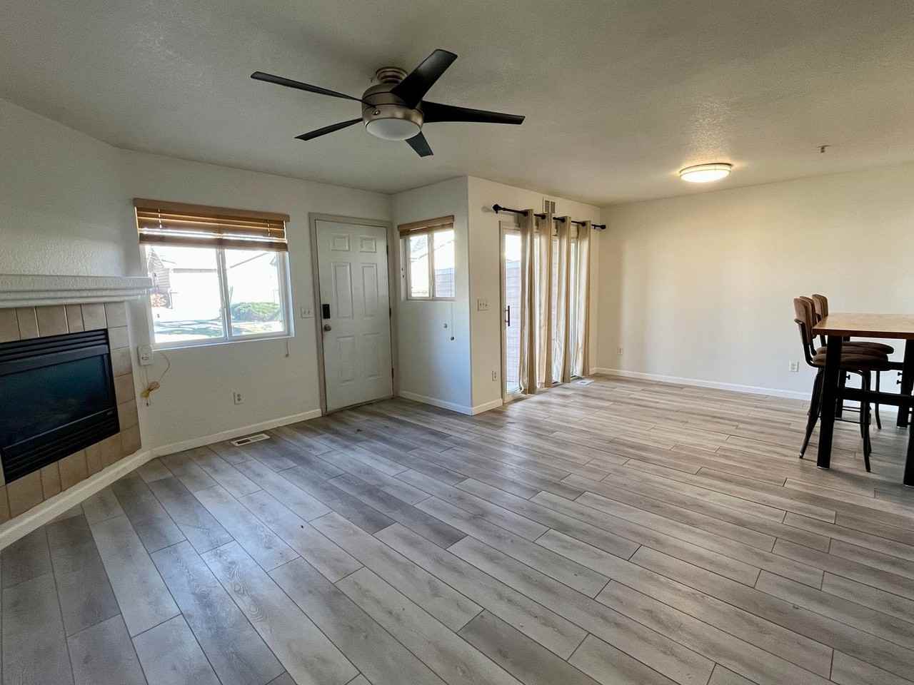 1601 Great Western Dr - Photo 5 of 30