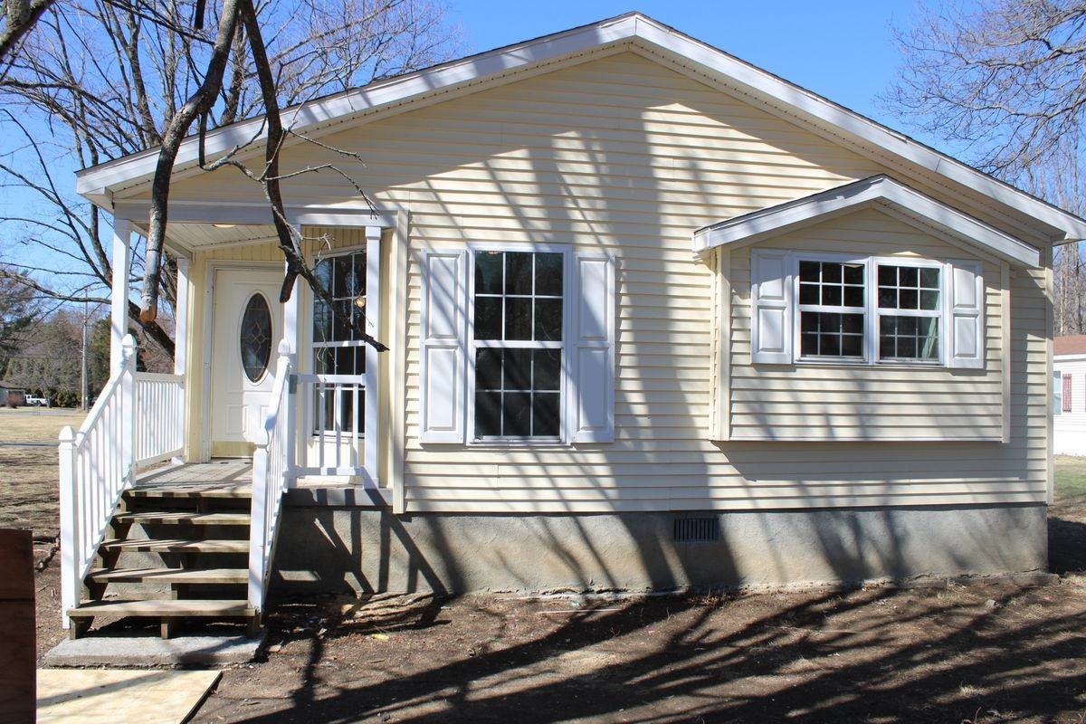 233 Whalesback Rd - Photo 2 of 46