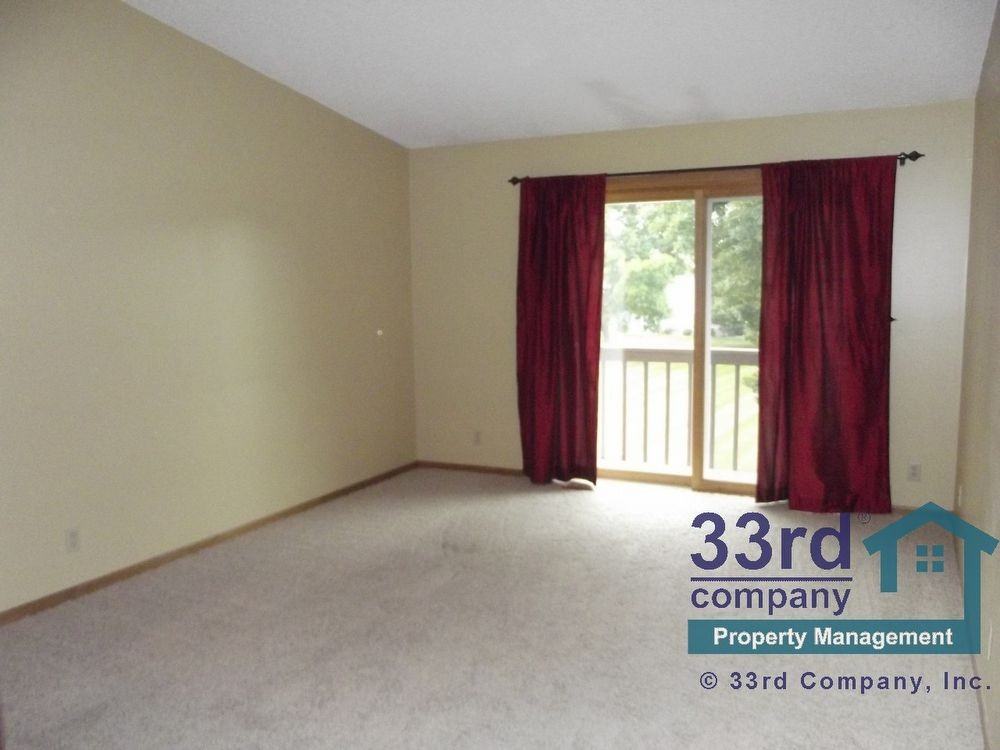 3327 Arcade St - Photo 3 of 9