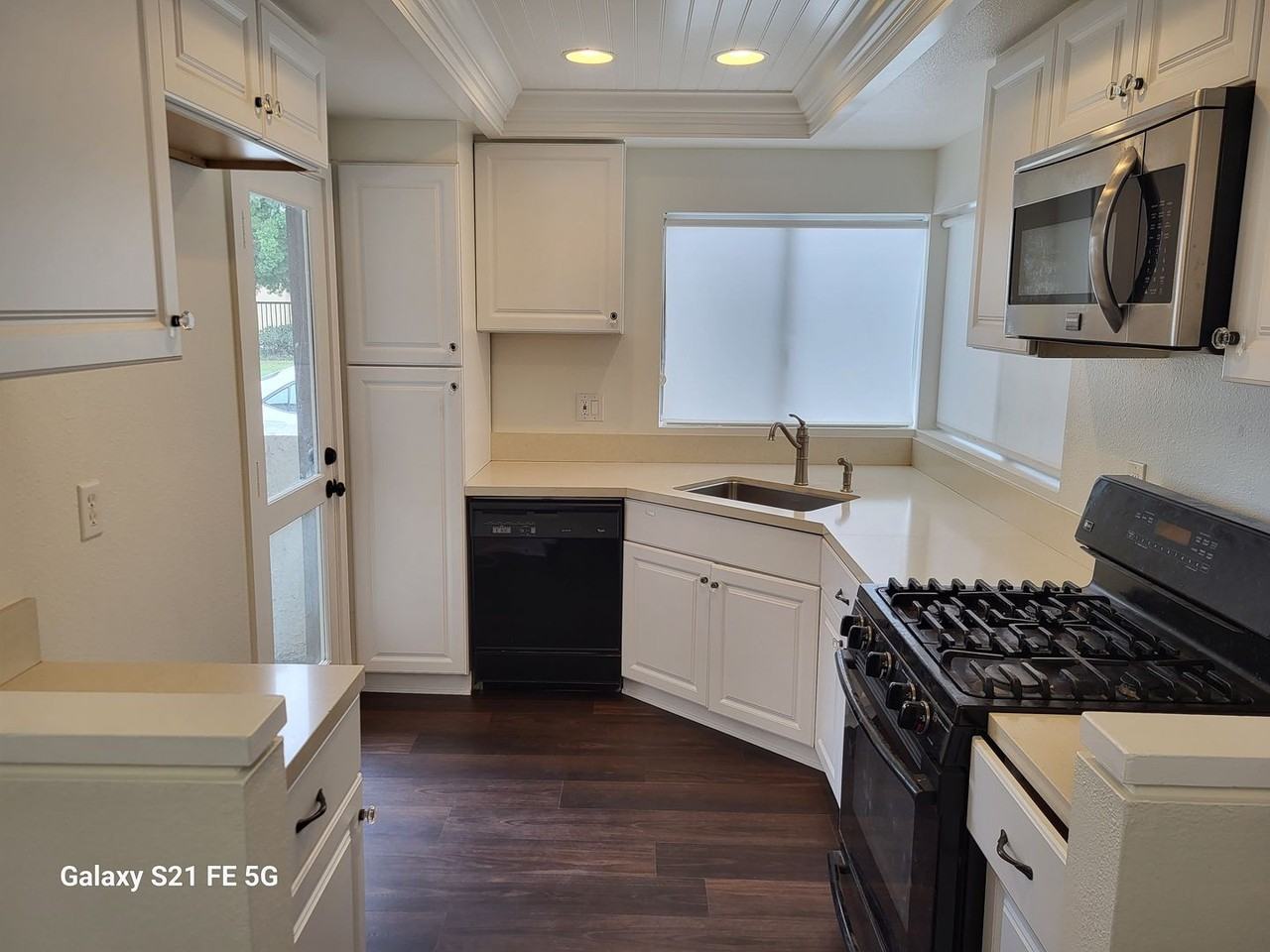 6 Windjammer - Photo 2 of 35