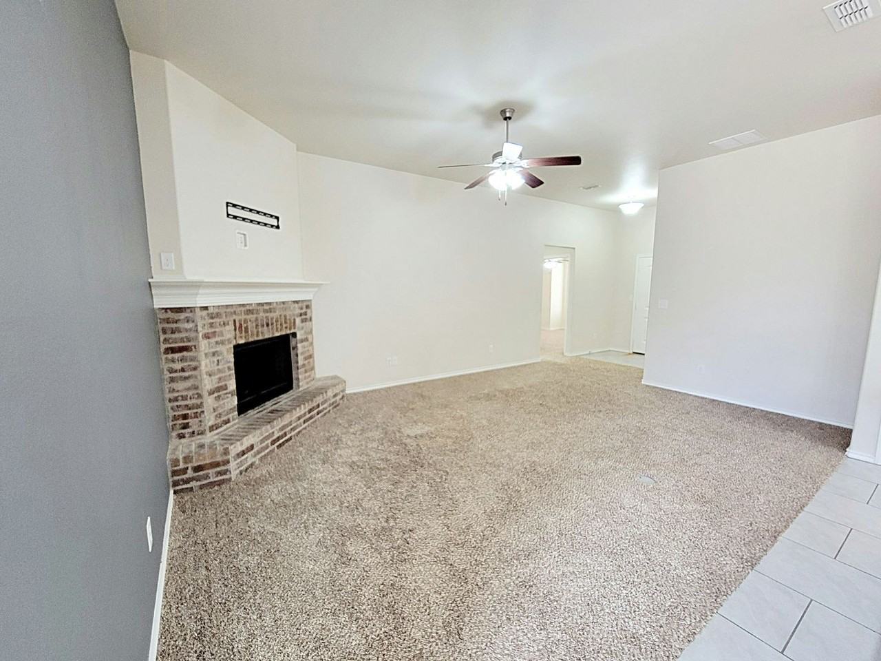 13803 Avenue W - Photo 3 of 21