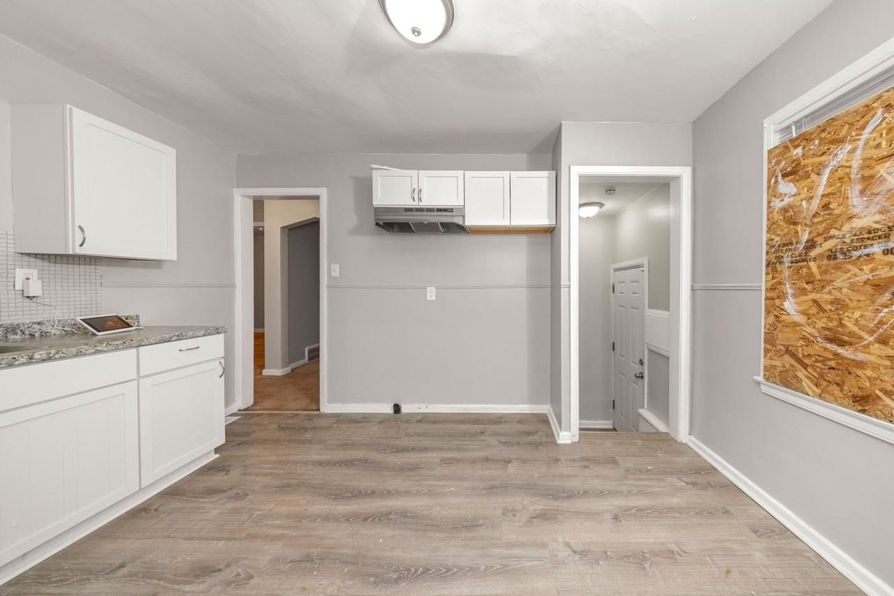 17167 Salem St - Photo 7 of 16