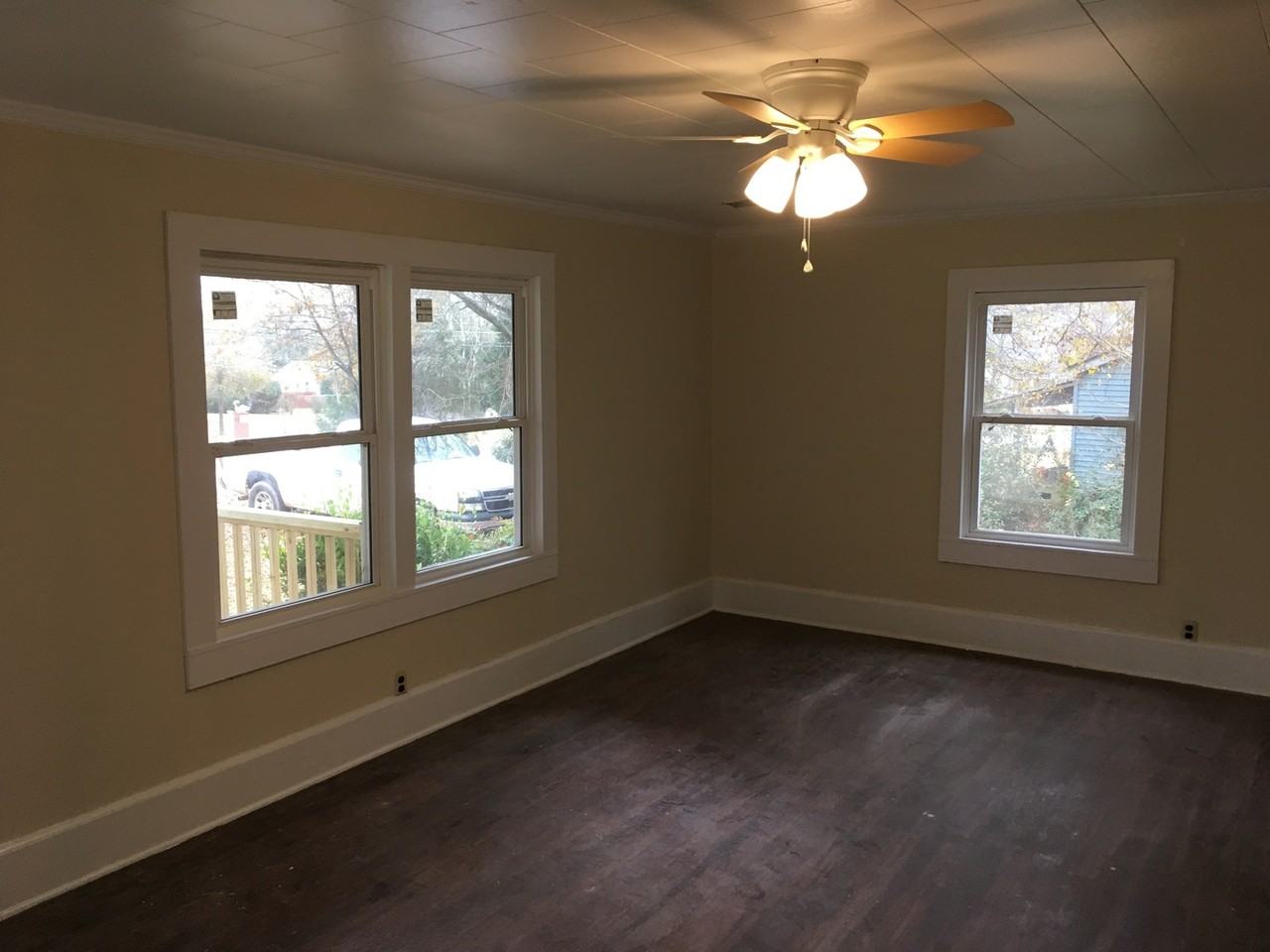 201 Lagrange St - Photo 2 of 3