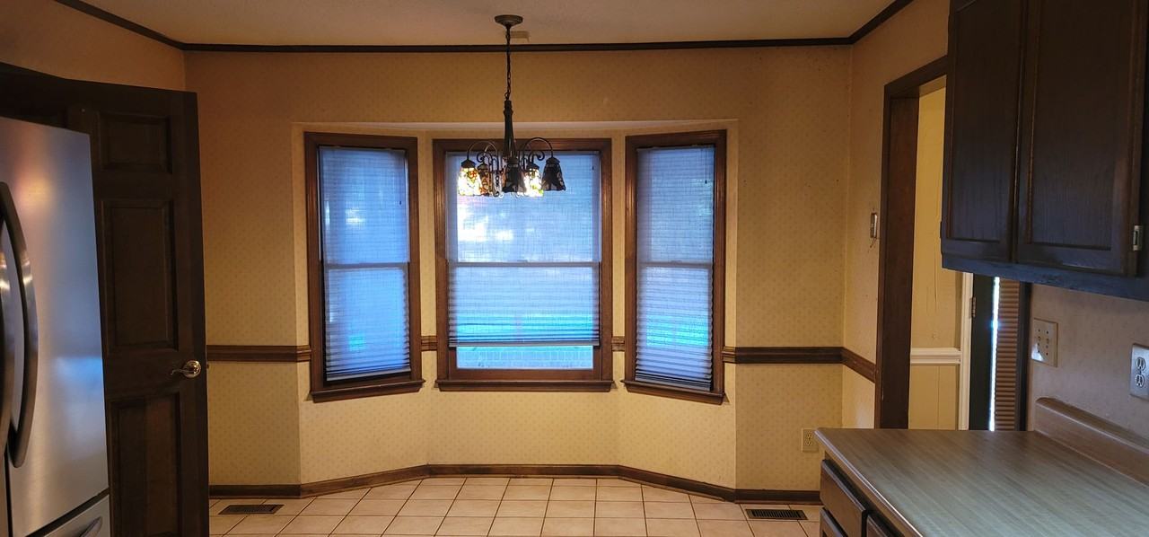 6414 Deland Ave - Photo 6 of 21