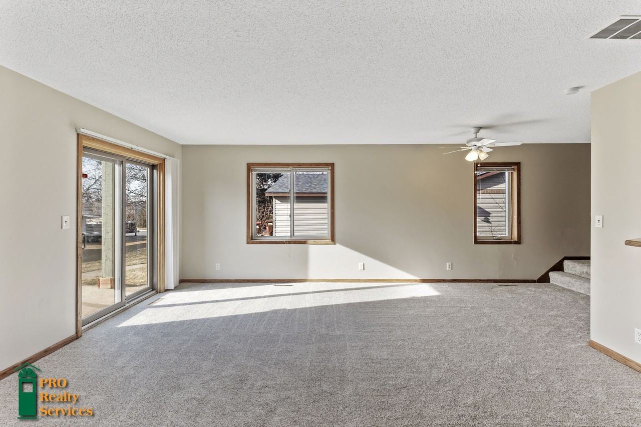7928 Barbara Ave - Photo 2 of 26
