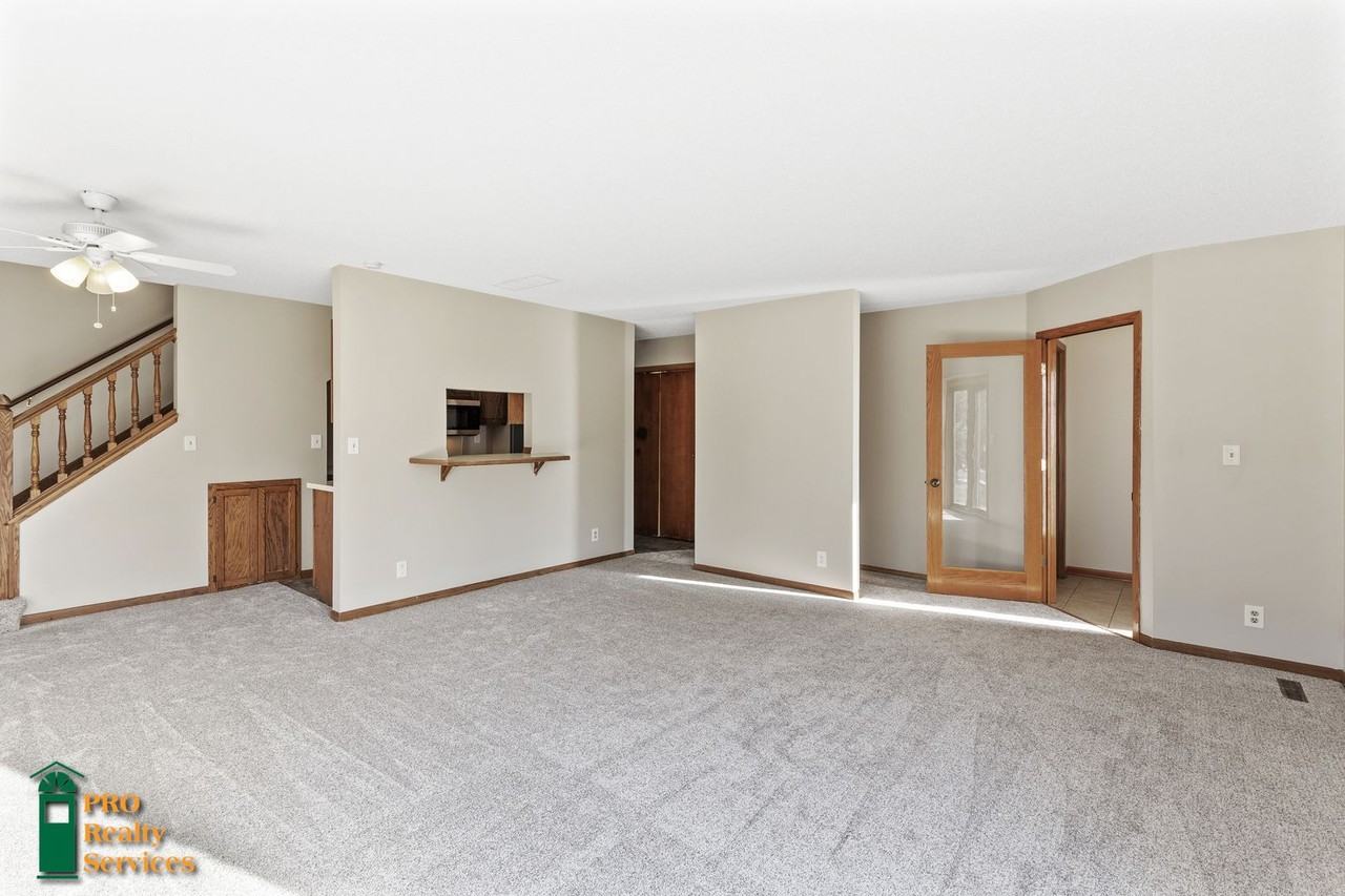 7928 Barbara Ave - Photo 3 of 26