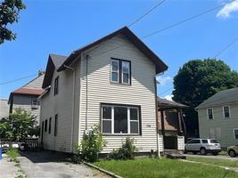 featured image of 174 Sherman St