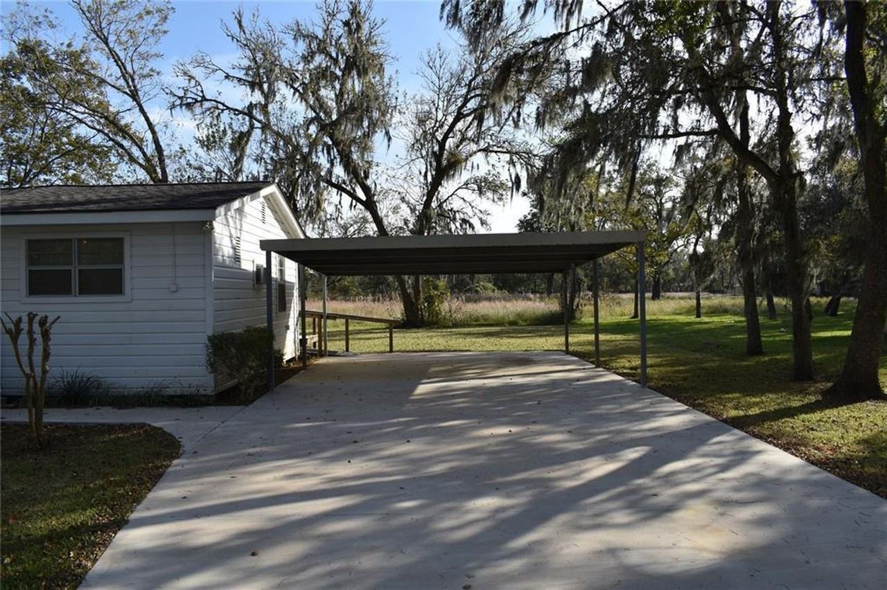 153 Walnut Dr - Photo 3 of 18