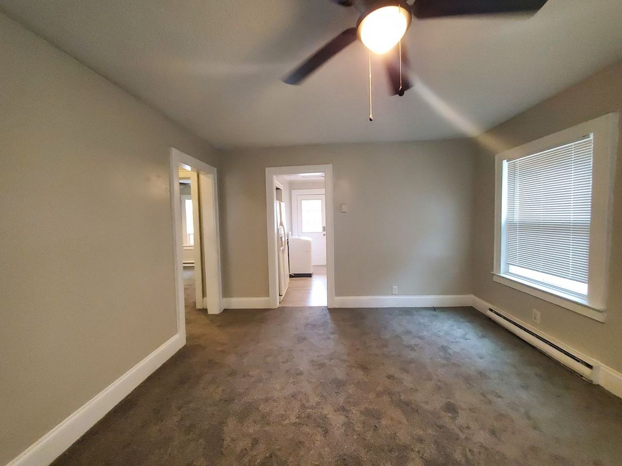 1512 Howell St - Photo 3 of 13