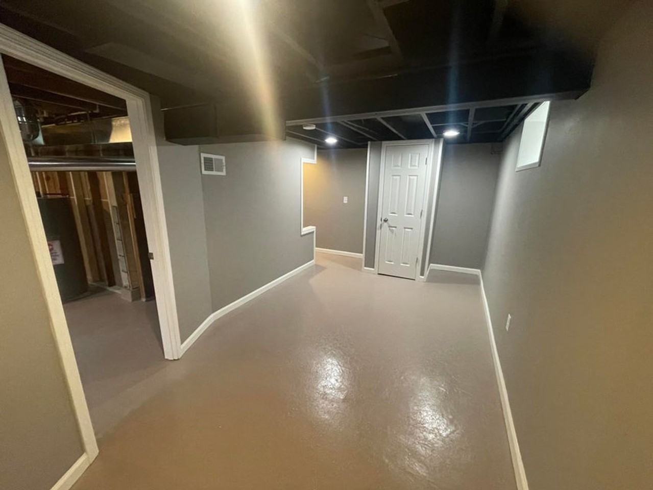 5728 N 57th St - Photo 2 of 9