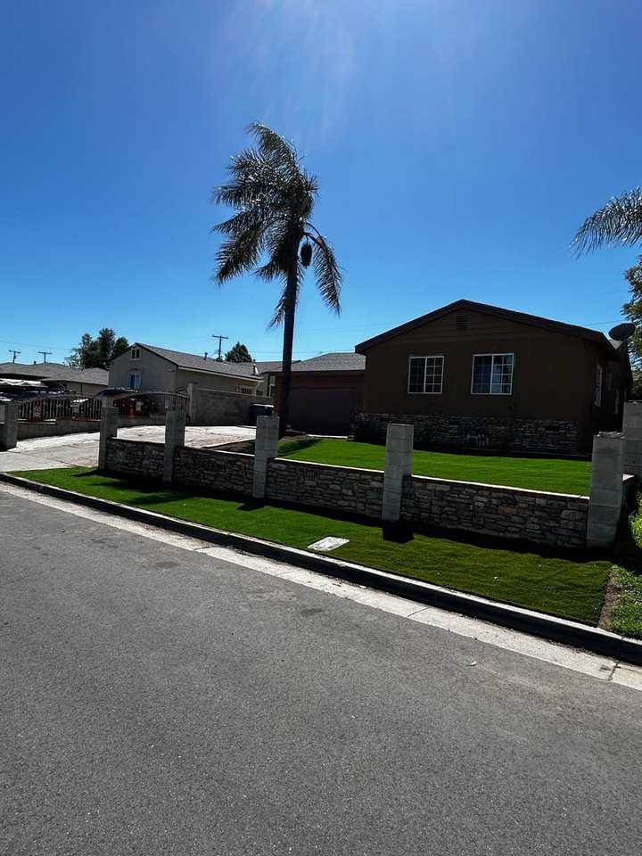 5030 Foothill Ave - Photo 2 of 8