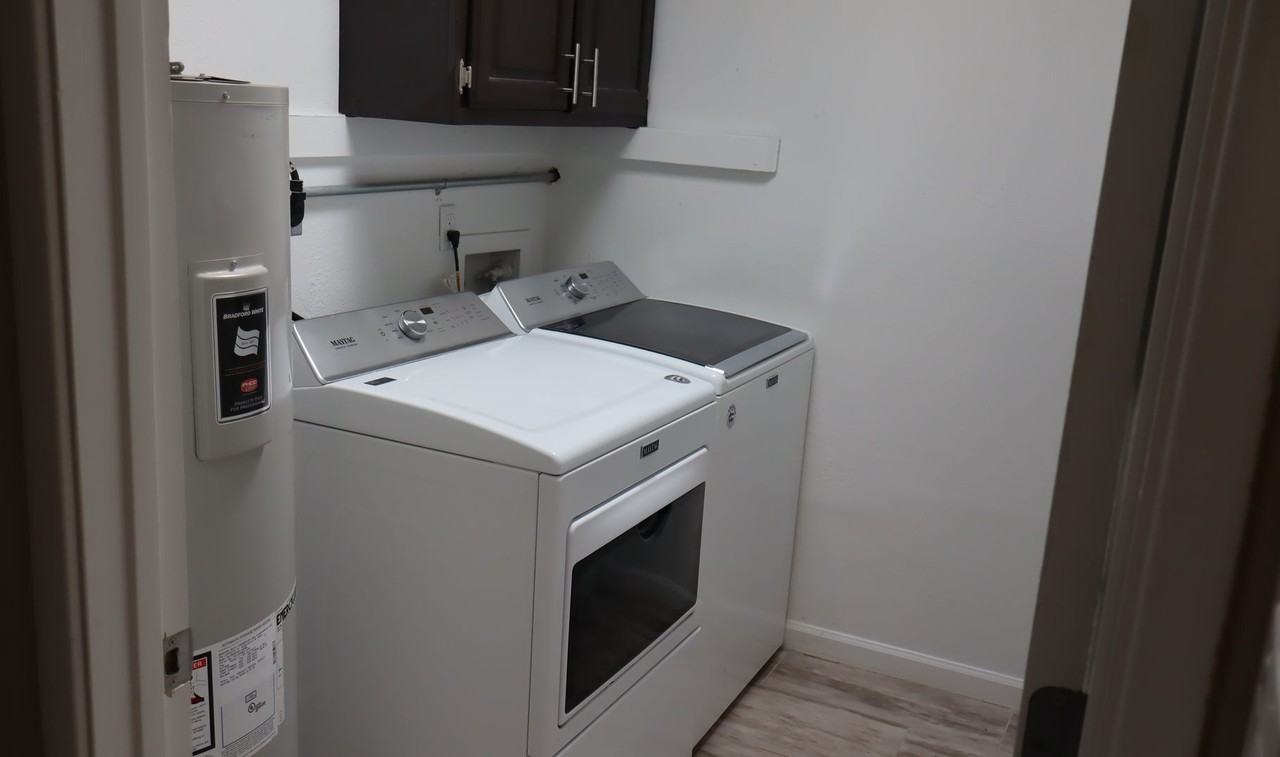 5203 S Apache Ave - Photo 6 of 40