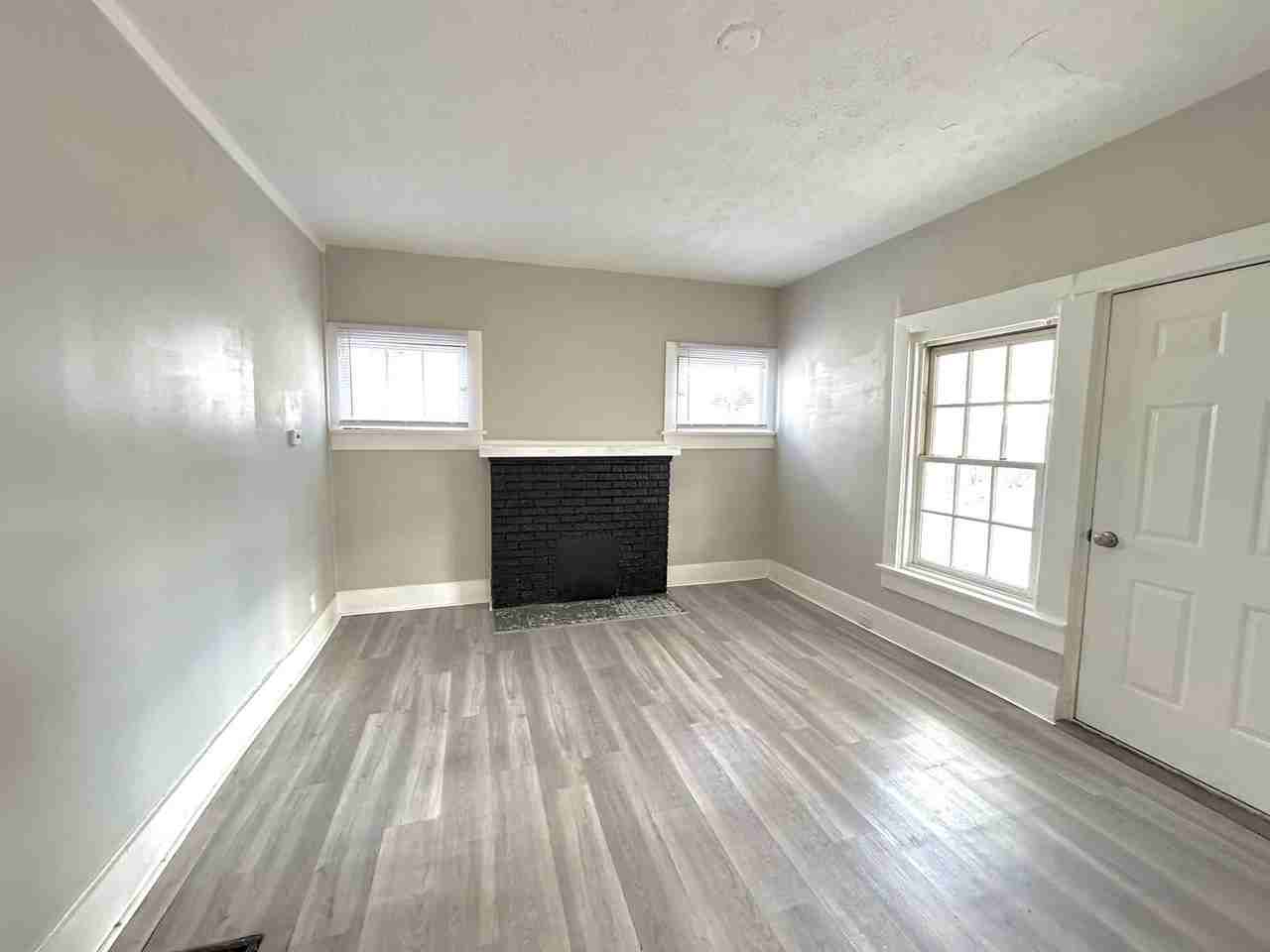 221 E Siebenthaler Ave - Photo 2 of 13