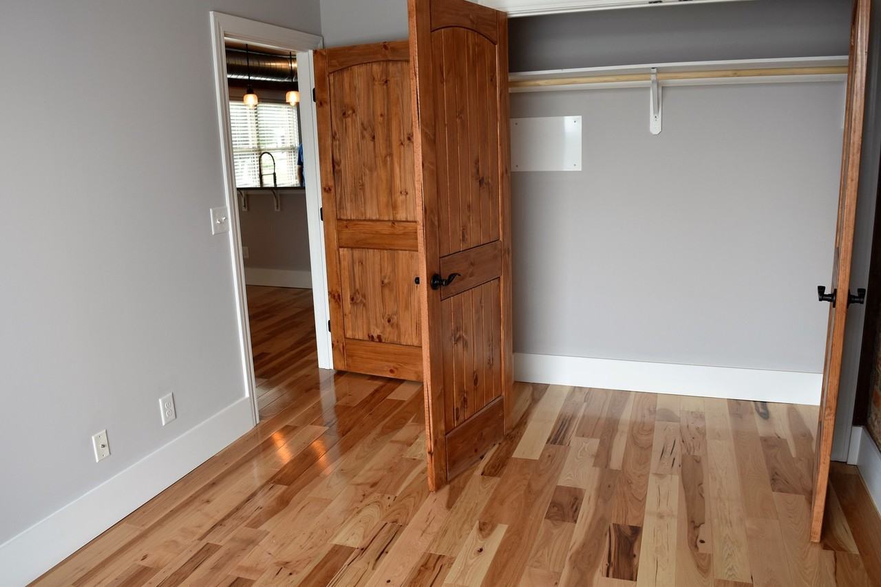 Five Star Building - Photo 2 of 50