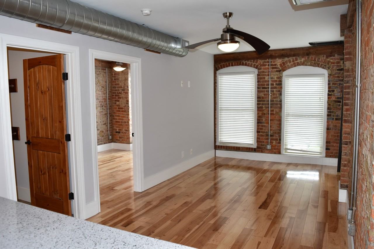 Five Star Building - Photo 3 of 50