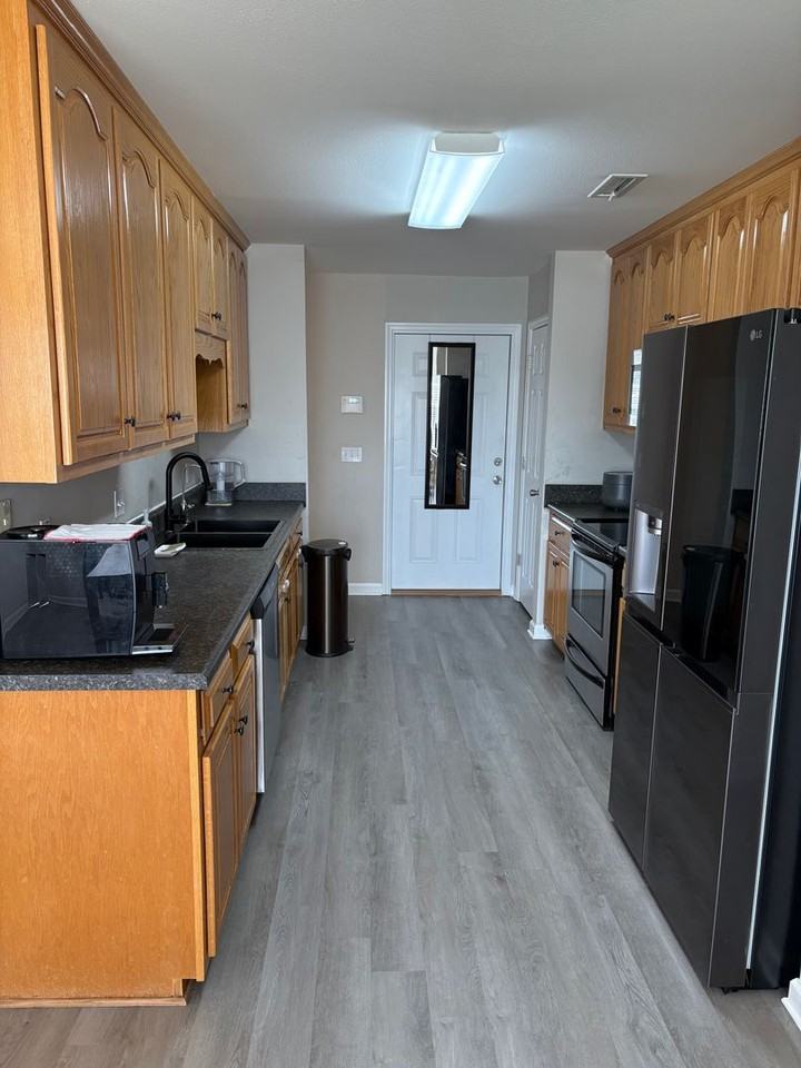212 Hannah Rd - Photo 6 of 26