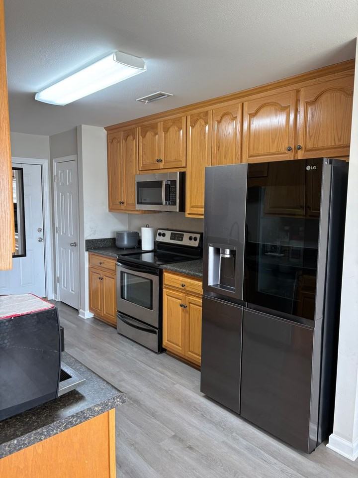 212 Hannah Rd - Photo 7 of 26