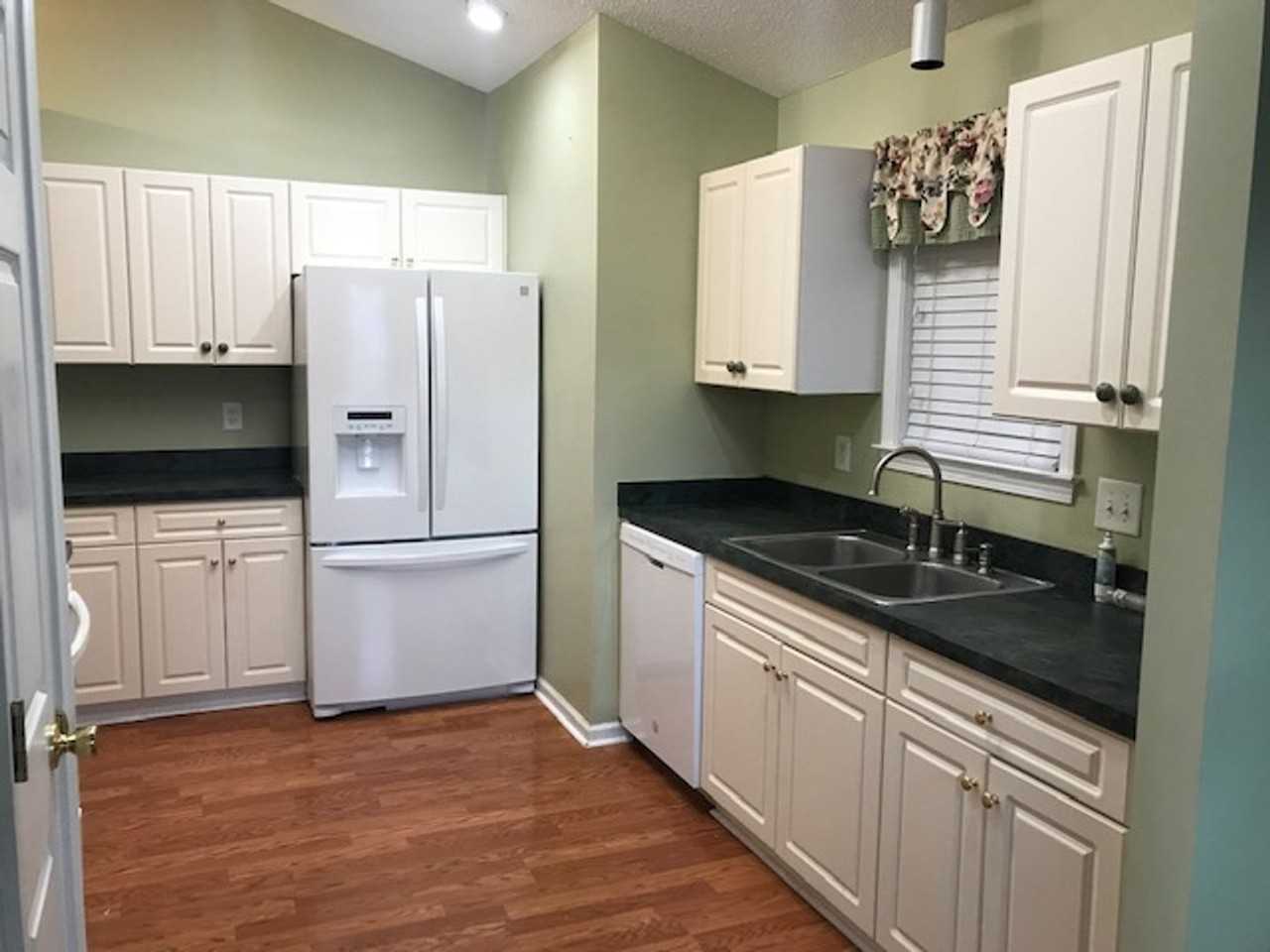 939 Don Donald Ct - Photo 3 of 23