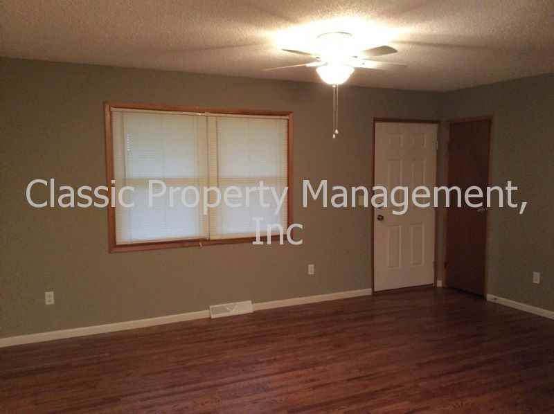 5200 N Manchester Ave - Photo 2 of 11