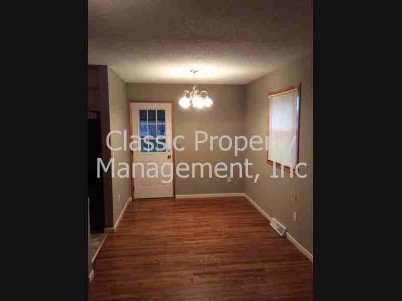 5200 N Manchester Ave - Photo 3 of 11