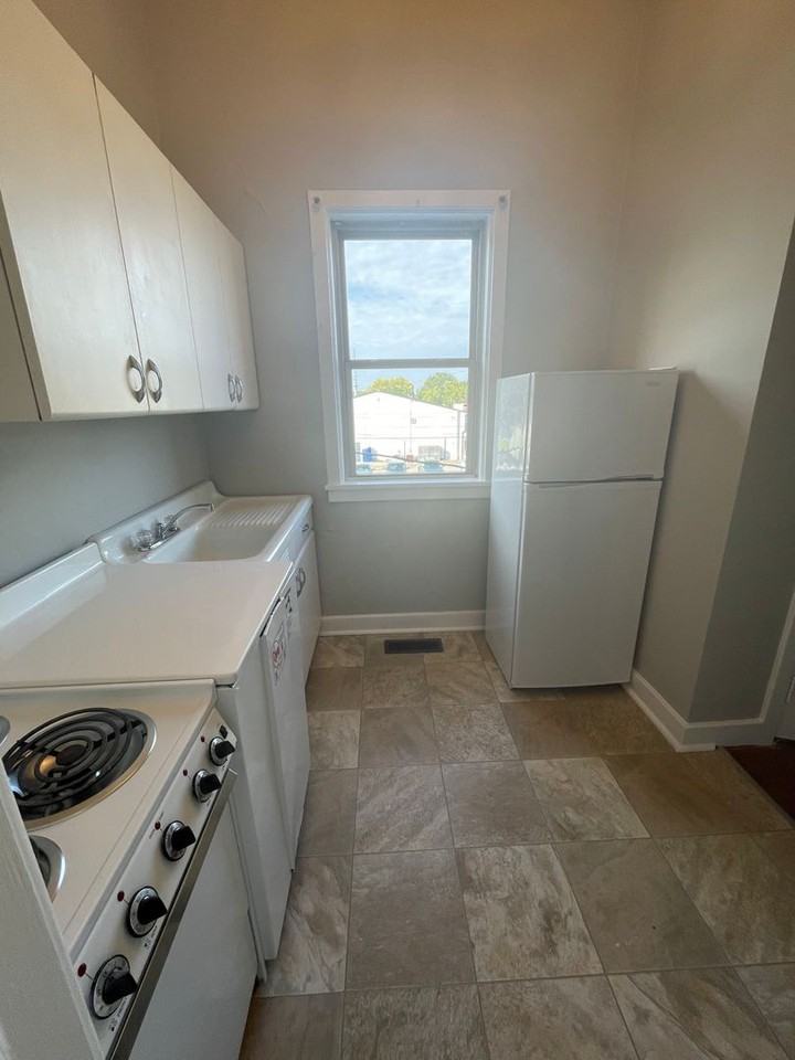 208 S Market - Photo 2 of 14