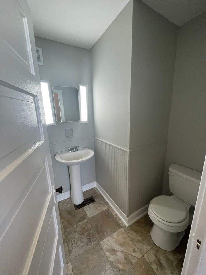 208 S Market - Photo 5 of 14