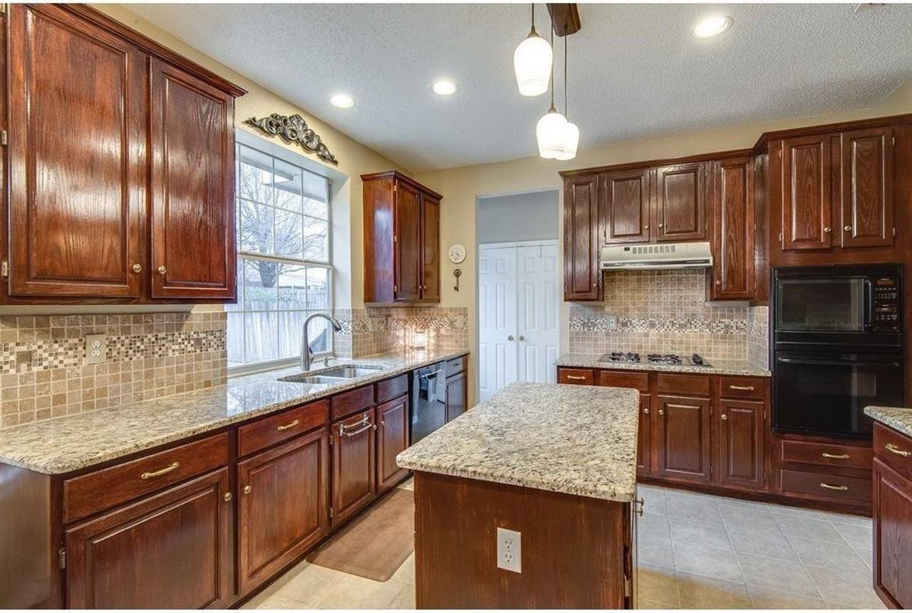 5105 Broken Bow Dr - Photo 3 of 4