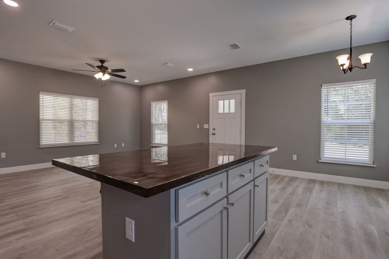 28155 7th Ave - Photo 6 of 15