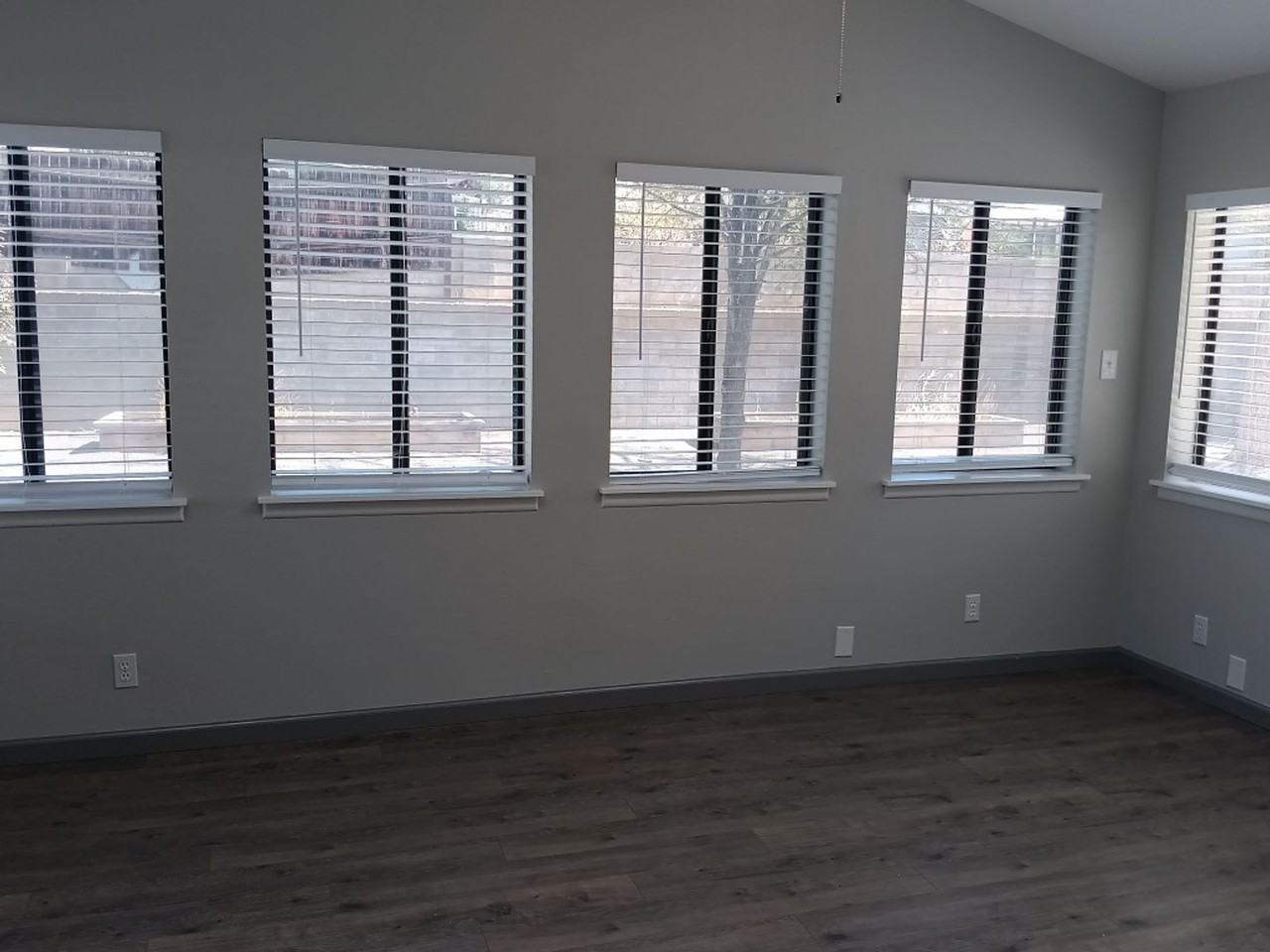 10508 Karen Avenue Northeast - Photo 5 of 21