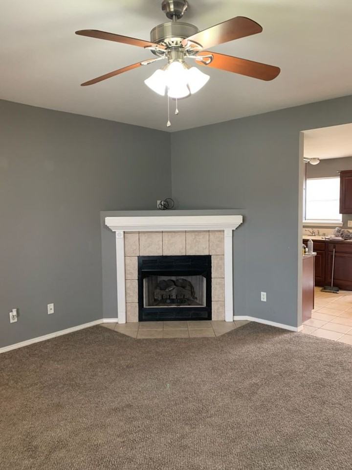 2405 Sw 17th St - Photo 3 of 12