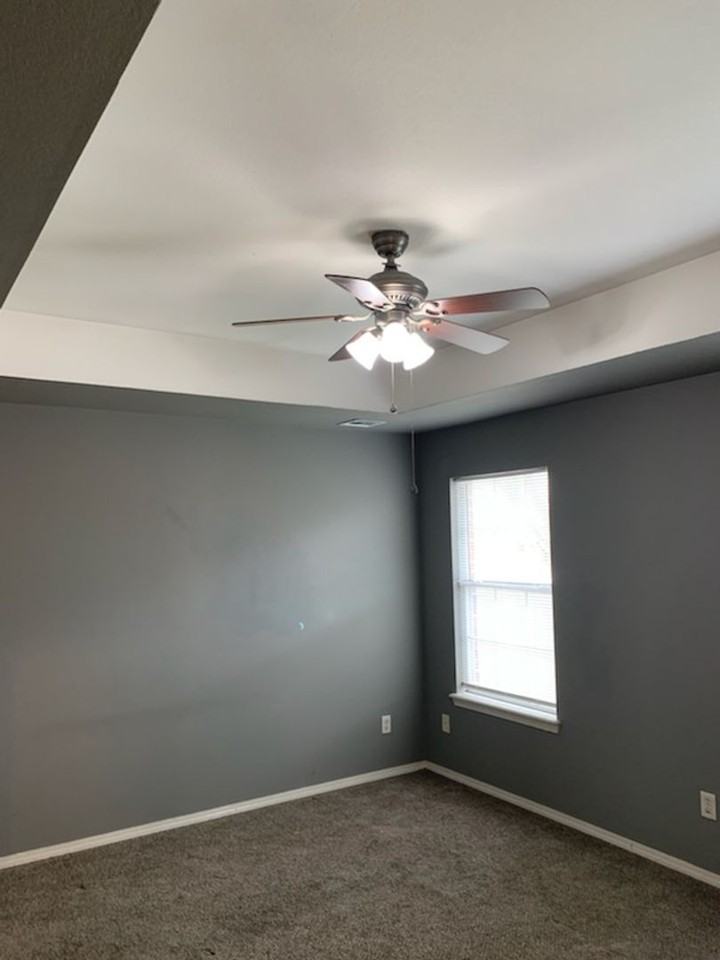 2405 Sw 17th St - Photo 7 of 12