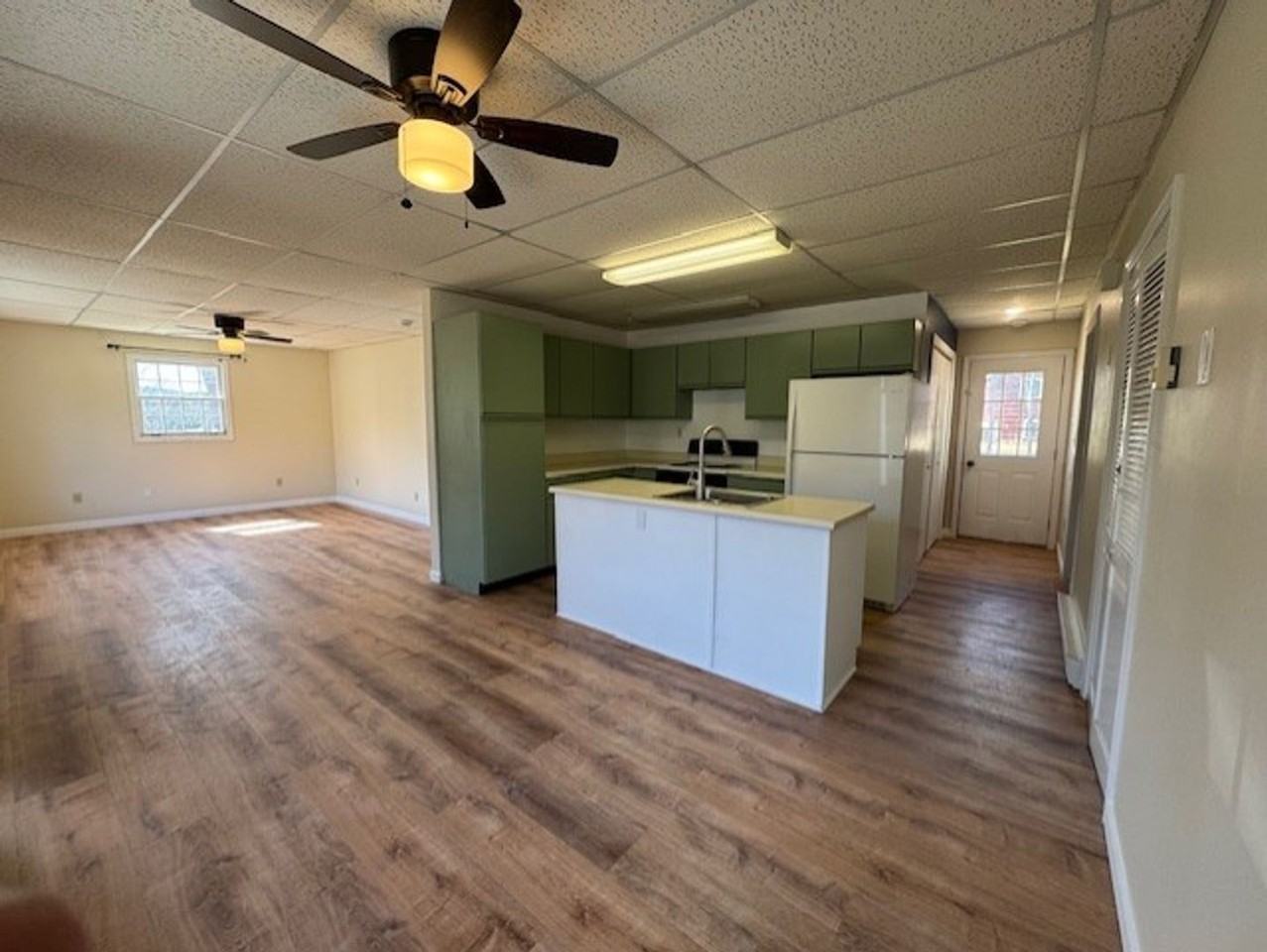 11 Grandview Ave - Photo 3 of 9