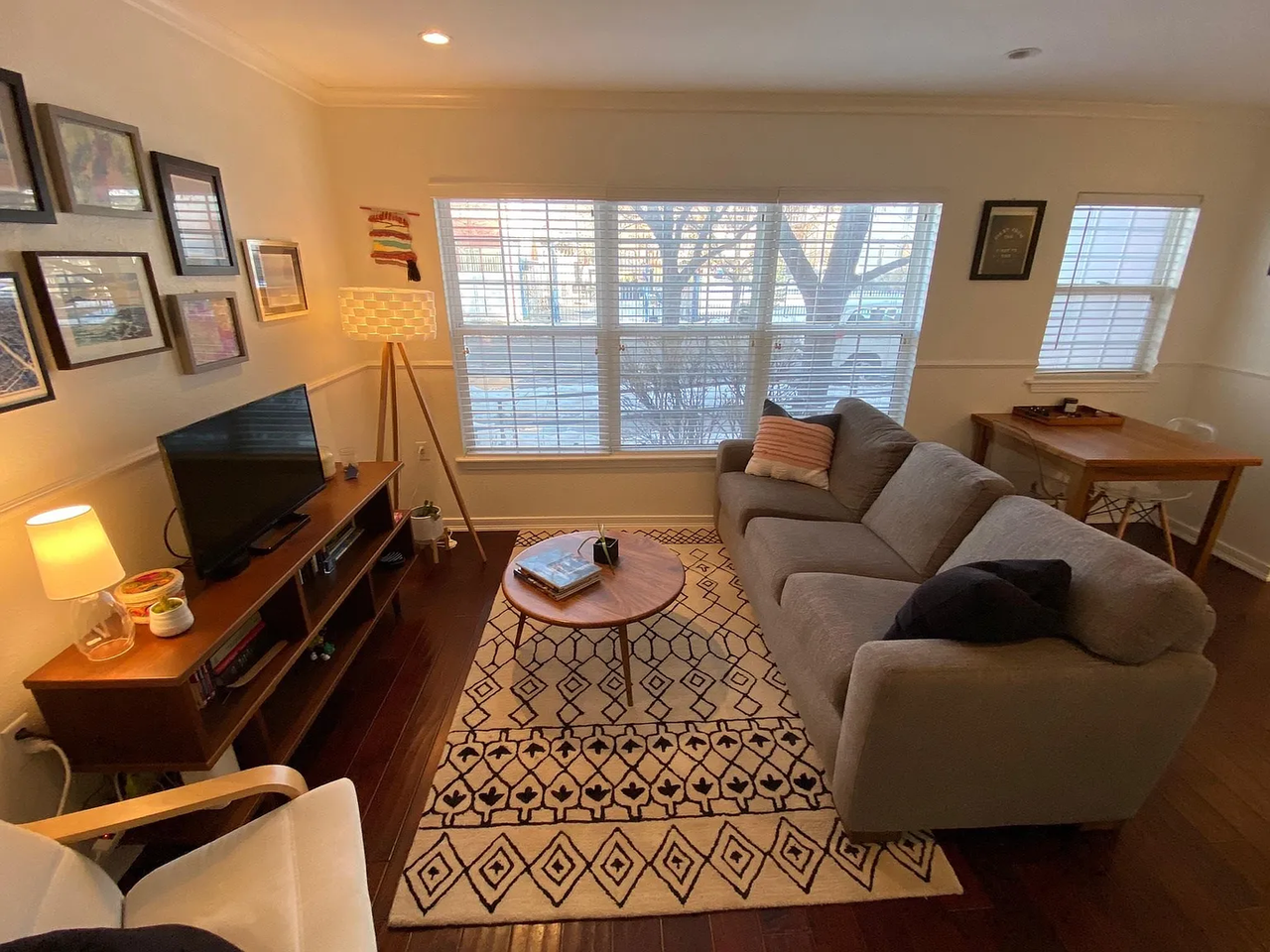 1661 N Washington St - Photo 4 of 20