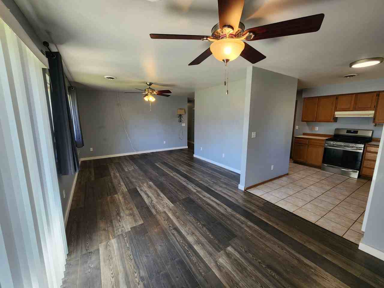 14705 Meadow Rd - Photo 6 of 23
