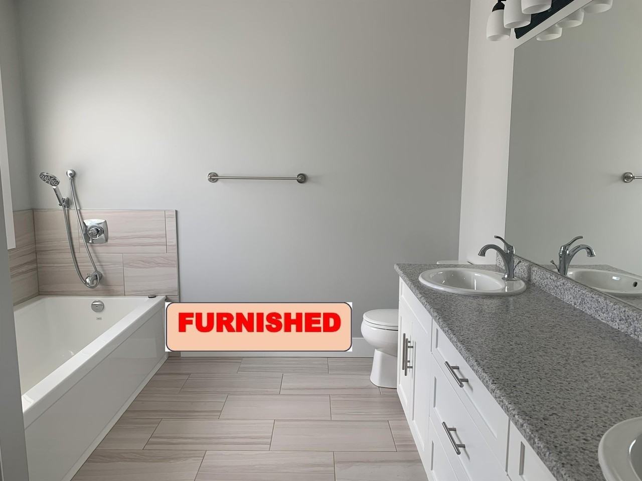 8615 82 Street - Photo 4 of 11