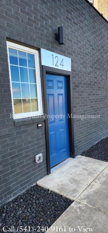2601 Sw Hailey Ave ##124 - Photo 3 of 8
