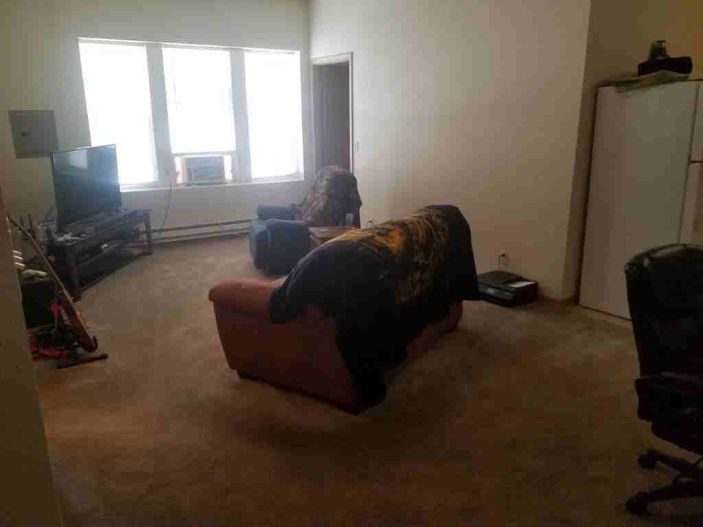 33 N Main St - Photo 4 of 12