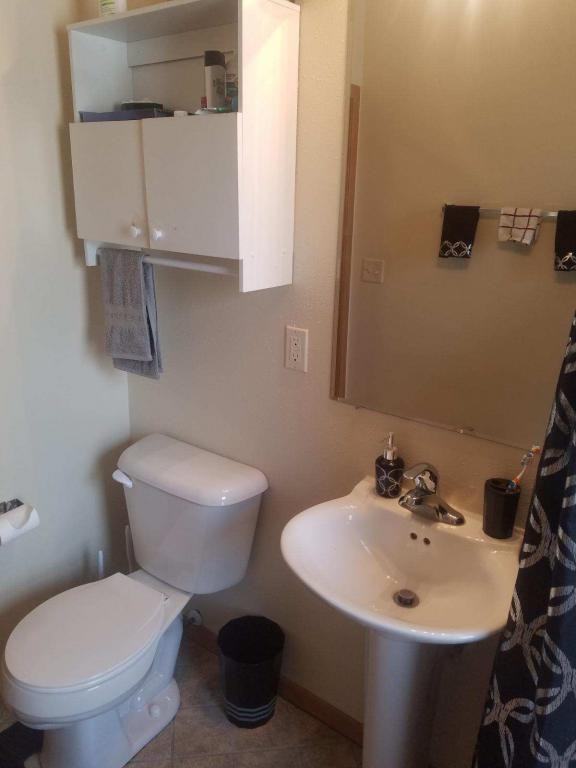 33 N Main St - Photo 7 of 12