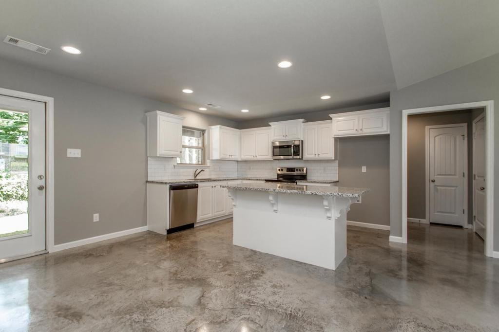 404 Merganzer Dr - Photo 3 of 28