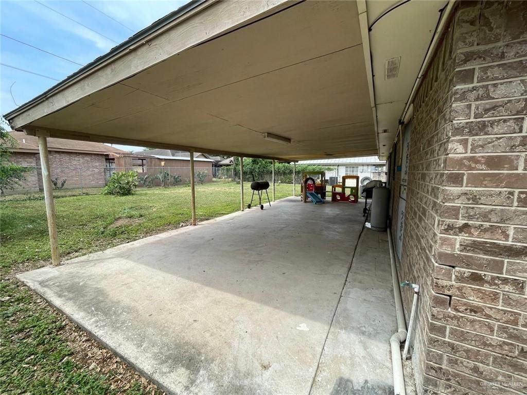 2903 Loma Linda Cir N - Photo 2 of 8