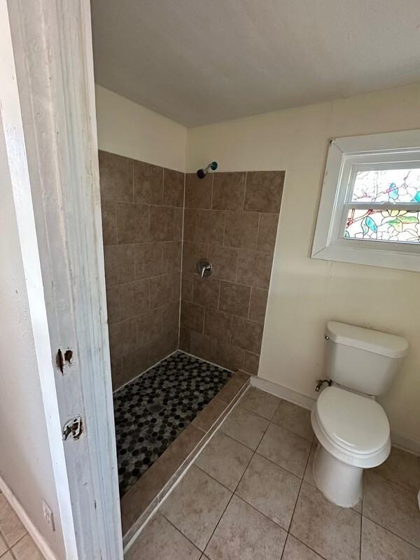 407 Wayne St - Photo 2 of 16