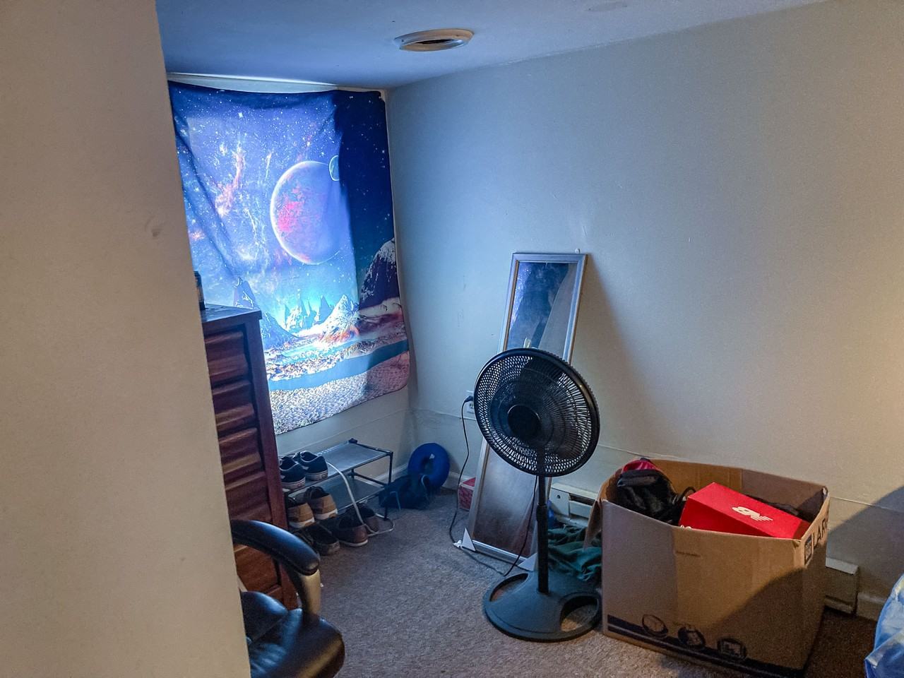 381 Forest Ave - Photo 3 of 17