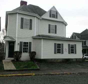 382 Forest Ave - Photo 2 of 9