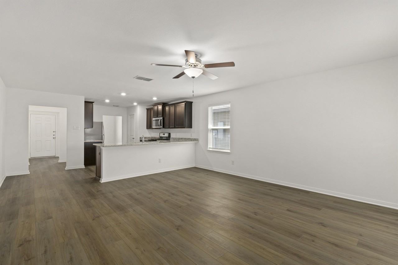 15219 Telfaire Mdws - Photo 2 of 24
