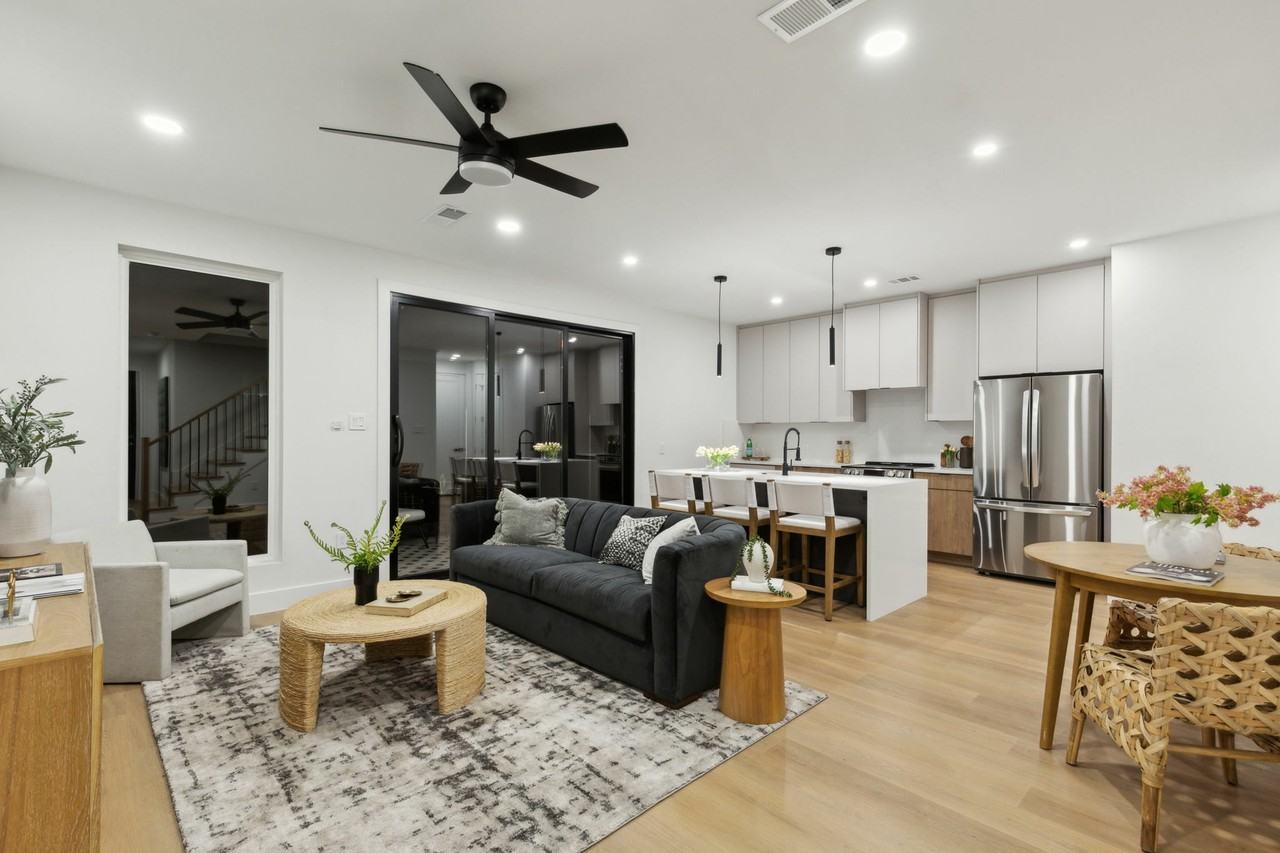 7319 Wildbird Ln - Photo 4 of 18