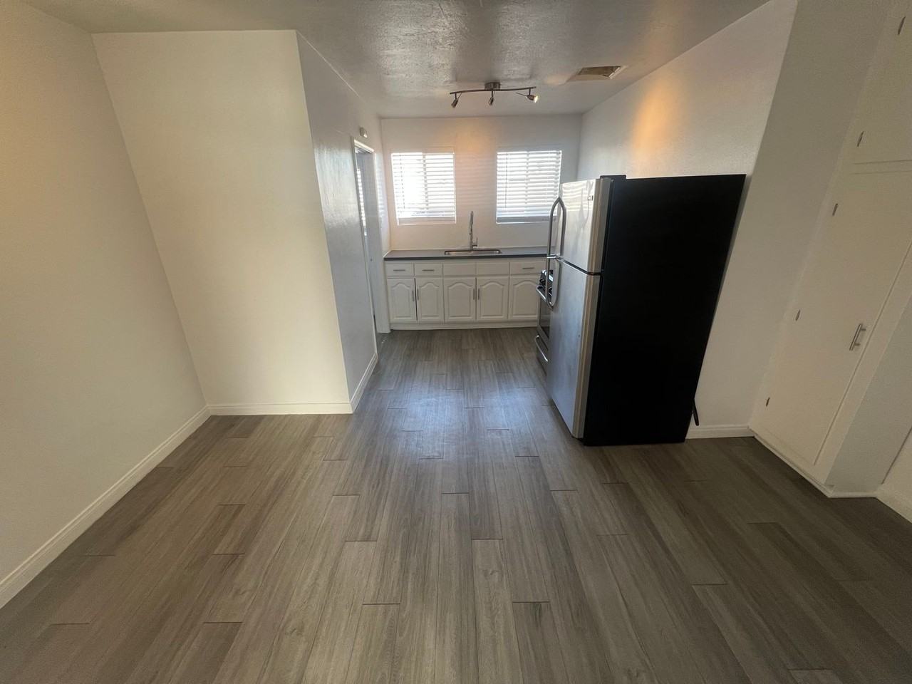 Twinity Lofts LLC - Photo 3 of 34