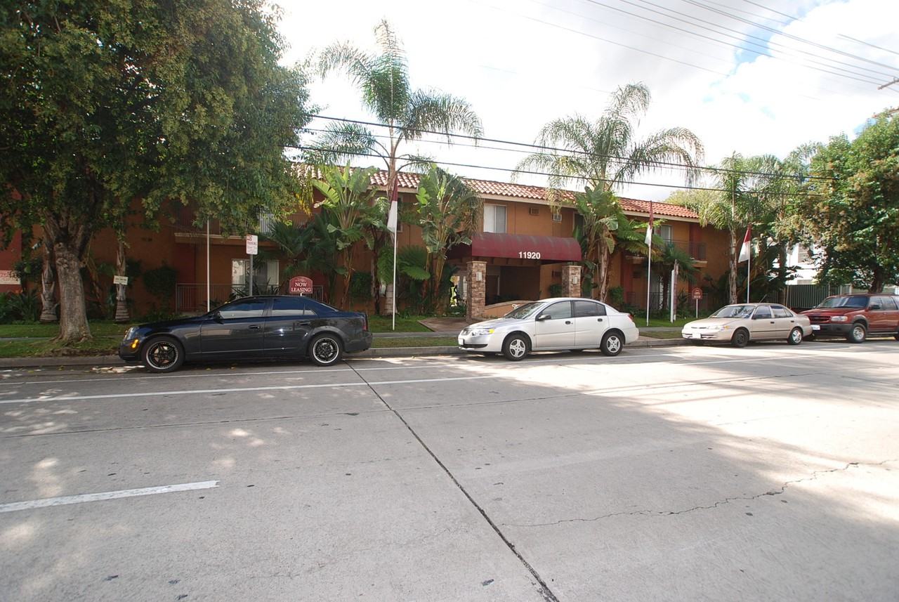 CHA - Terrace at the Village - Photo 2 of 11