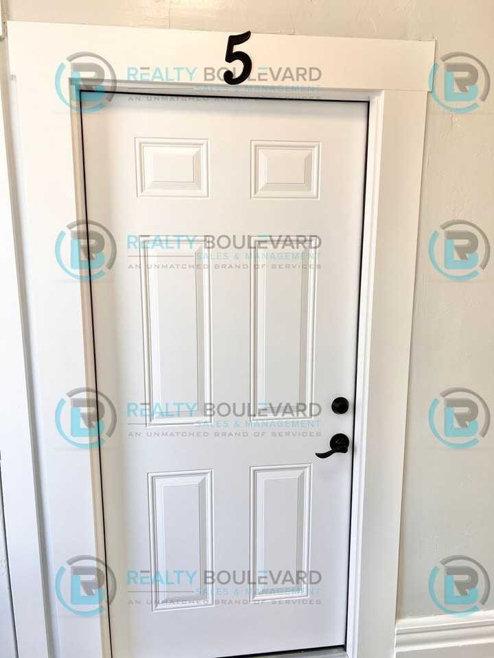 651 Elko Ave Reno, NV 89512 - Photo 2 of 34