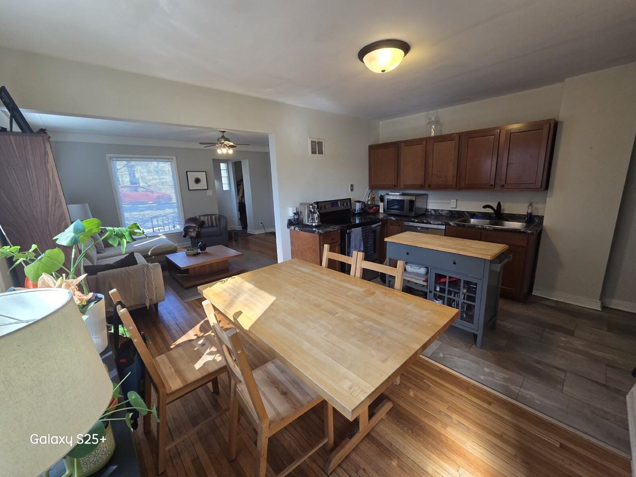 4315 Bloomington Ave - Photo 4 of 18